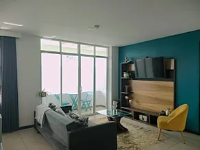 7 Contemporary apartment with balcony - Image 5