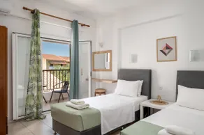 Dora Pool Studios by Konnect,150m from the Beach - Image 2