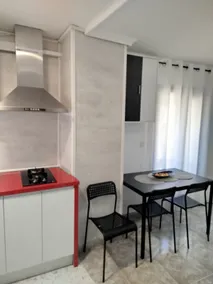 Belinda's apartment is very centrally located - Image 4