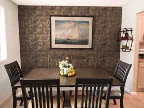 Private home @ Pristine neighborhood - Image 4