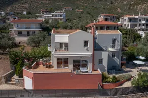 Villa Artia - Subtle elegance in a seaside village - Image 4