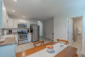 Loft on Landess - Image 3