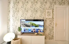 Exclusive oasis with terrace on Malagueta beach - Image 3
