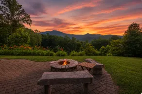 Spend Christmas at Sunset Ridge~Hot Tub+Fire Pit! - Image 4