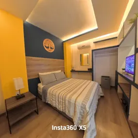 Bali - Downtown Loft with AC and Wifi - Image 4