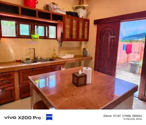 Itsaris Guest House, quality cool home, 2 bedrooms - Image 4