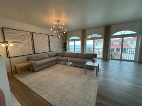 Beachfront Newly remodelled Condo with pool. - Image 4