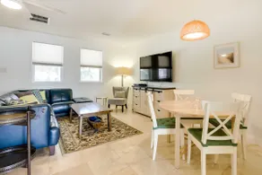 NUOVO! Cottage costiero w / Fire Pit + Patio By the Ocean - Image 3