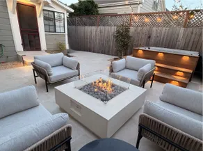 Healdsburg Plaza Gem-Hot Tub and Tastings Included - Image 2