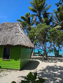 Private Ocean Bure in Secluded Lodge - Image 2
