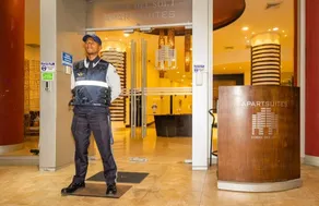 EcuSuites TorreSol 906 Premium Parking-Airport - Image 4