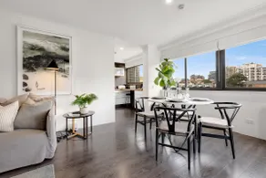 Ultimately located Modern City Apartment + Parking - Image 2