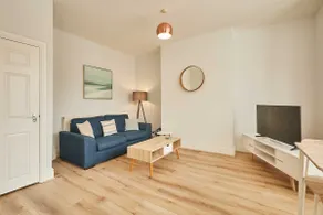 Host & Stay - Normanby Terrace Apartments - Image 2