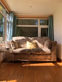 Secluded garden cabin - Image 3