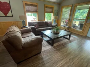 The Upper Deck ~ Su RiverView Drive - Image 3