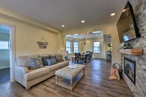 NY! Beach Digs, ¼ Mi till Ocean, Boardwalk & Dining - Image 3