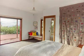 Seaside haven with breathtaking Maria Island views - Image 3