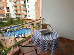 Central apartment with air-conditioned pool - Image 3