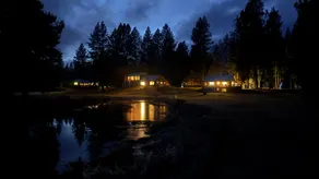 Romantic Riverfront Scandinavian Cabin. VIEWS & AC - Image 3
