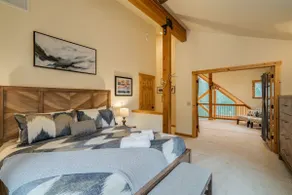 Custom Lodge Near Leavenworth w/ Game Room - Image 5