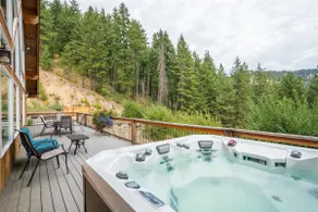 Custom Lodge Near Leavenworth w/ Game Room - Image 4