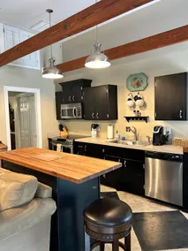 The Carriage House - Image 3