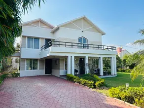 Celestial Resorts, 3 Bedroom Luxury Villa - Image 3