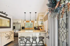 Charming Blue Mountain cottage, 5-Minutes walk to the slopes and the Village - Image 4