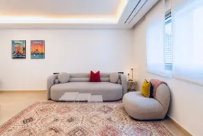 Luxury one bedroom apartment - Best location - Image 4