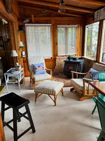 The Old Coach cabin on beautiful Spider Lake - Image 4