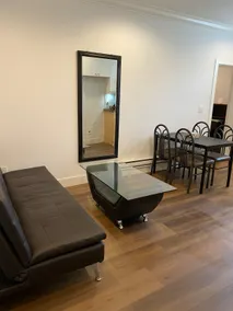 Beautiful 1 Bedroom suite - Image 3