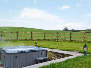 Bluebell Barn - Image 2