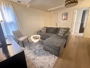 Trendy Duplex, Convenient Location - Image 2
