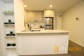 Braddon 1BD - Walk to Tram - Gym - Free Parking - Image 3