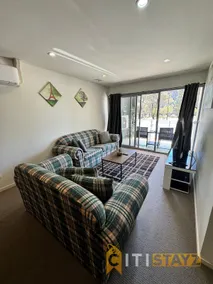 Braddon 1BD - Walk to Tram - Gym - Free Parking - Image 5