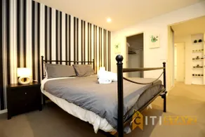 Braddon 1BD - Walk to Tram - Gym - Free Parking - Image 5