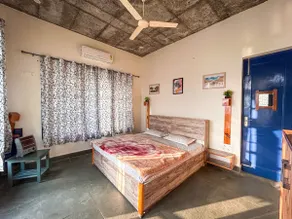 Luxe 3BHK Lawn Villa_Chill @ Musorie Base - Pet Friendly - Fire Pit - BBQ - Image 4