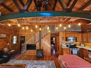 Lazy Moose Log Cabin w/ hot tub, fireplace & lake - Image 4