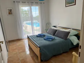 Fantastic Large Villa with Garden, Pool and Jacuzzi - Image 5
