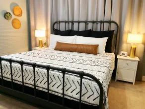 *Stylish 2 Bdrm Apt *Washington State Fair - Image 2