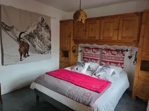 a cozy Savoyard studio - Image 2
