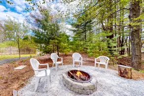 Spacious 4BR | Chef's Kitchen| Fireplace - Image 2