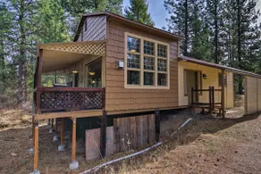 Private Cabin, 5-Min Drive to Hot Springs & Golf! - Image 2