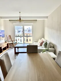 Cozy Spacious Bright 4BR. Historic Centre & Camino - Image 3