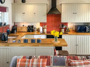 The Cottage - Image 5