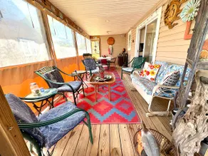 3 bedroom/2.5 bath Smith Island bungalow with dock - Image 3