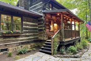 NY! Rustik \"Courage Cabin\" w / Mountain + River View - Image 3