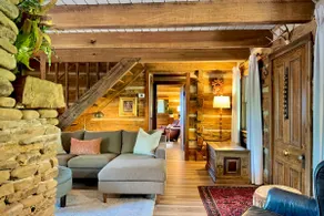 NY! Rustik \"Courage Cabin\" w / Mountain + River View - Image 4