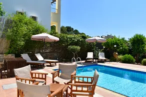 Quiet villa for 6, private pool, garden, 3 bedroom - Image 3