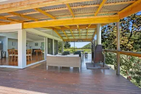 Cooinda Country Coastal Views Open Fireplace - Image 4